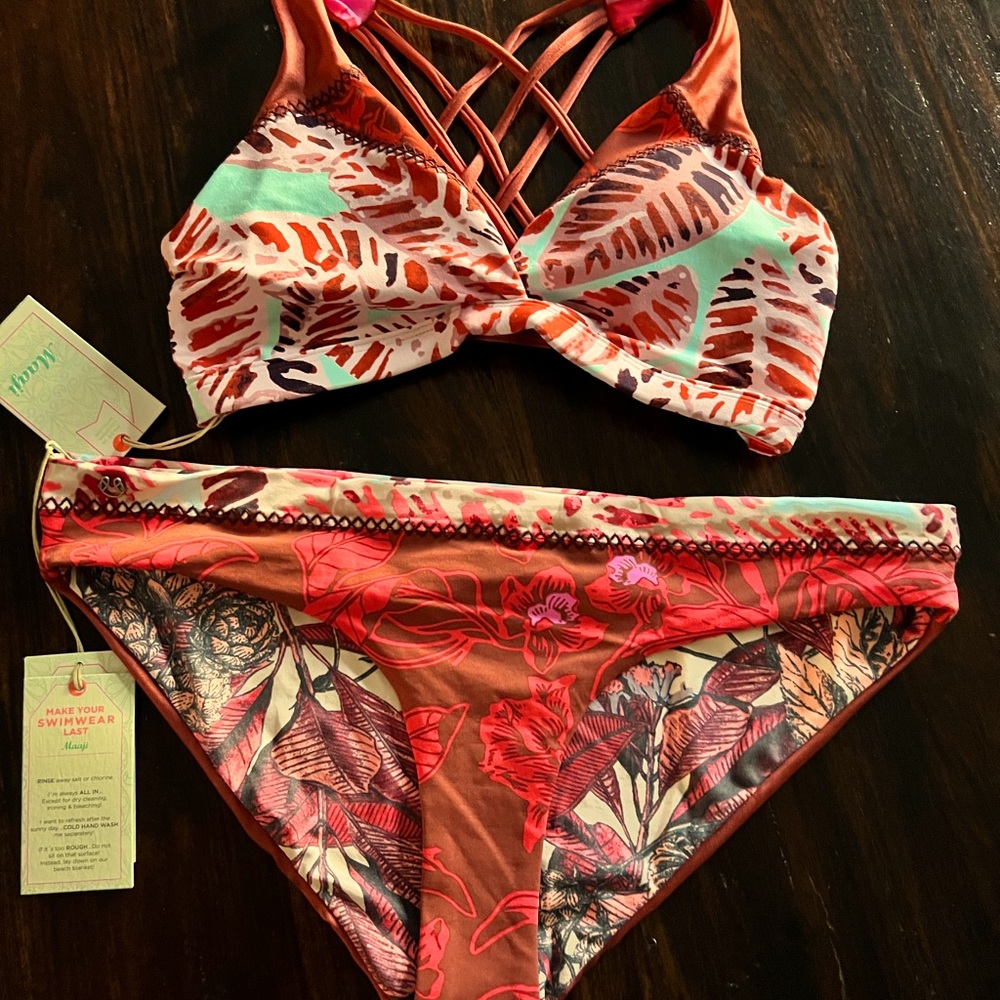 Maaji Reversible Swimsuit Size L NWT Multi Color